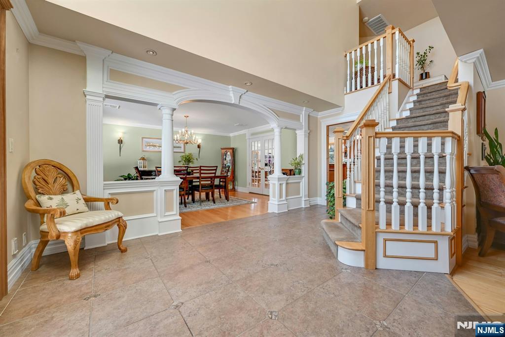 285 Chestnut Ridge Road Woodcliff Lake, NJ 07677 - Photo 9 of 40