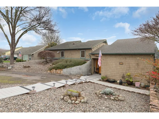 $649,000 | 605 Deerwood Court, Winston, OR 97496