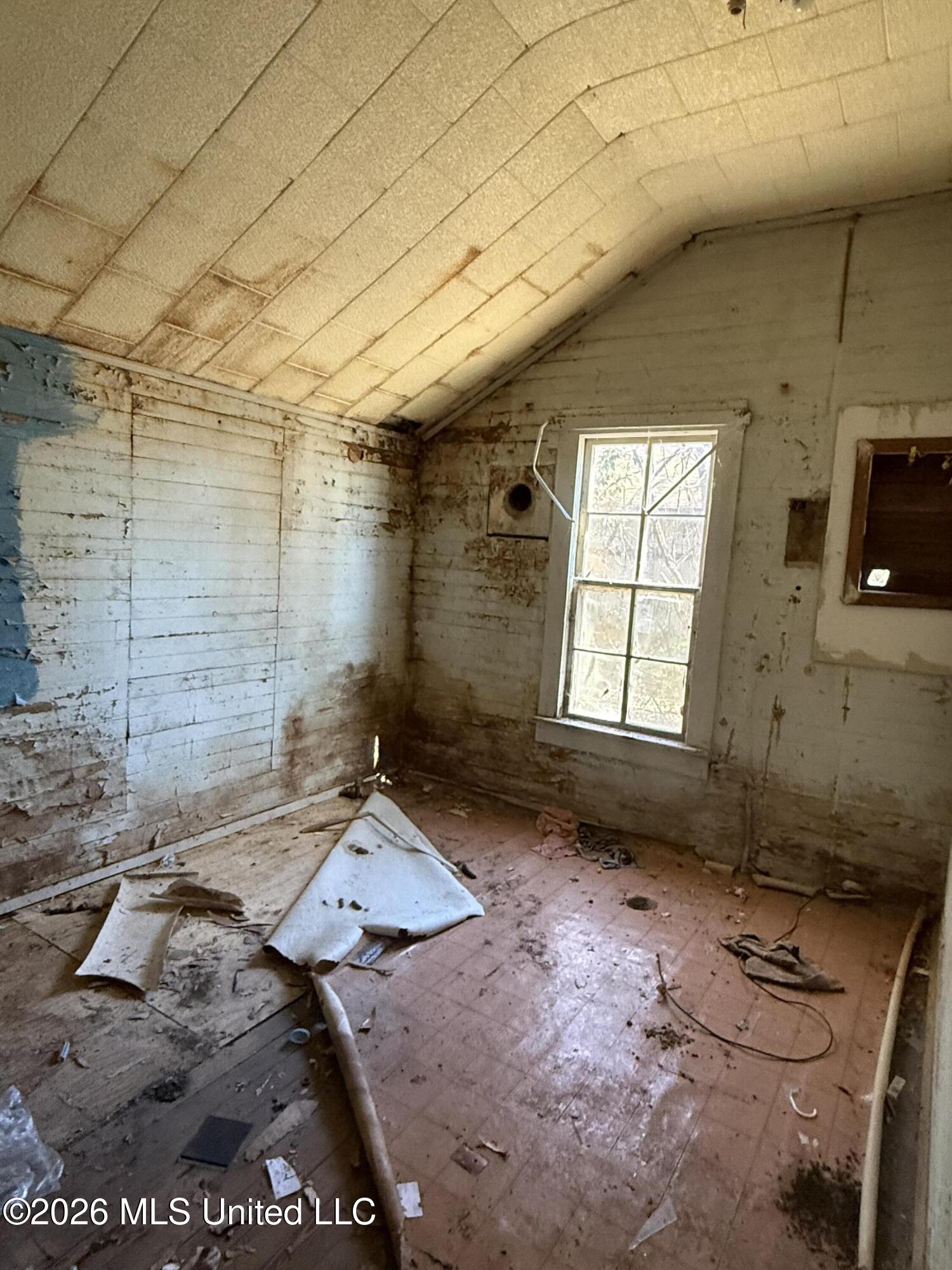 366 Elm Street Grenada, MS 38901 - Photo 8 of 13 IMG_6188