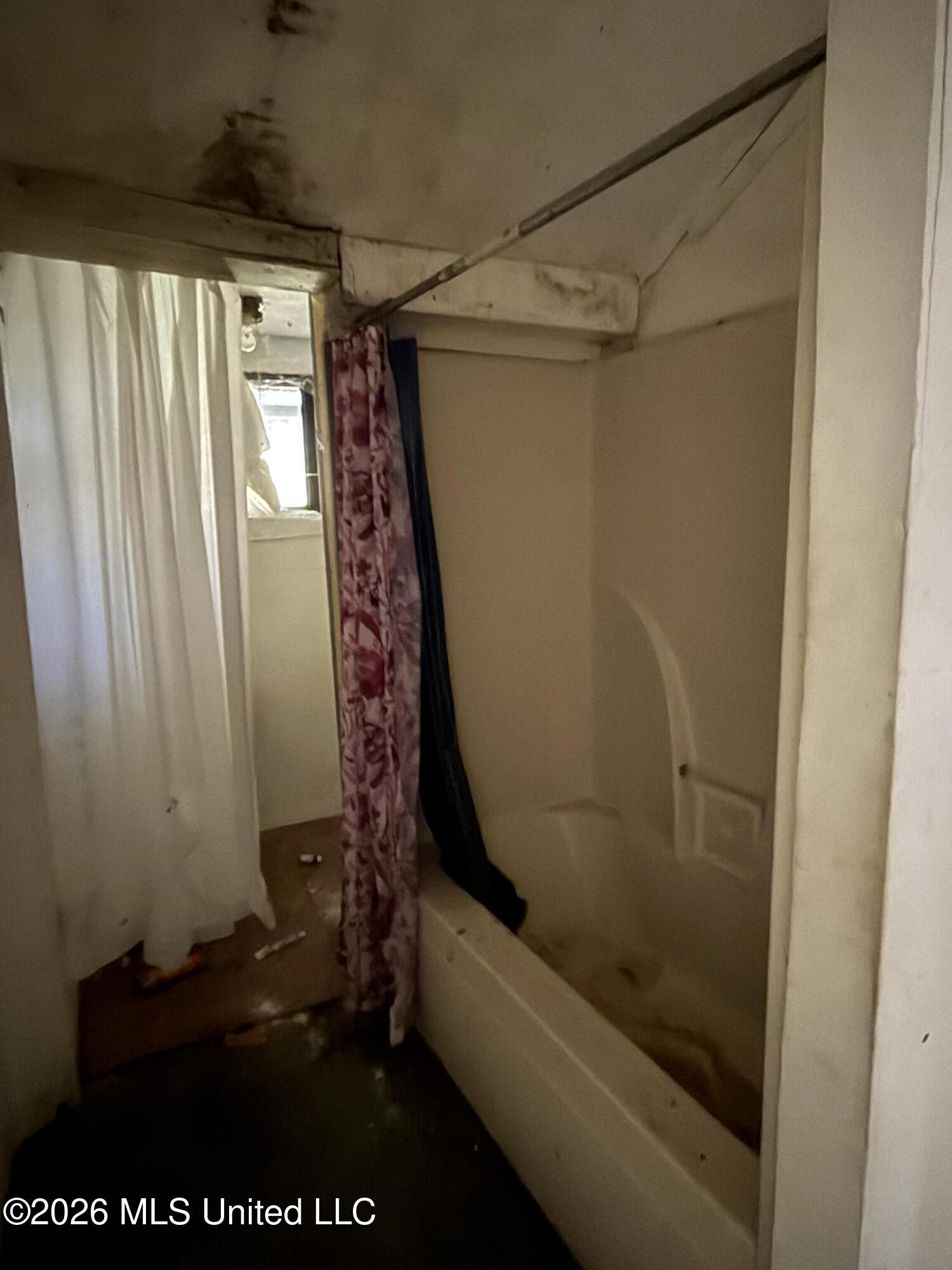 366 Elm Street Grenada, MS 38901 - Photo 10 of 13 IMG_6190