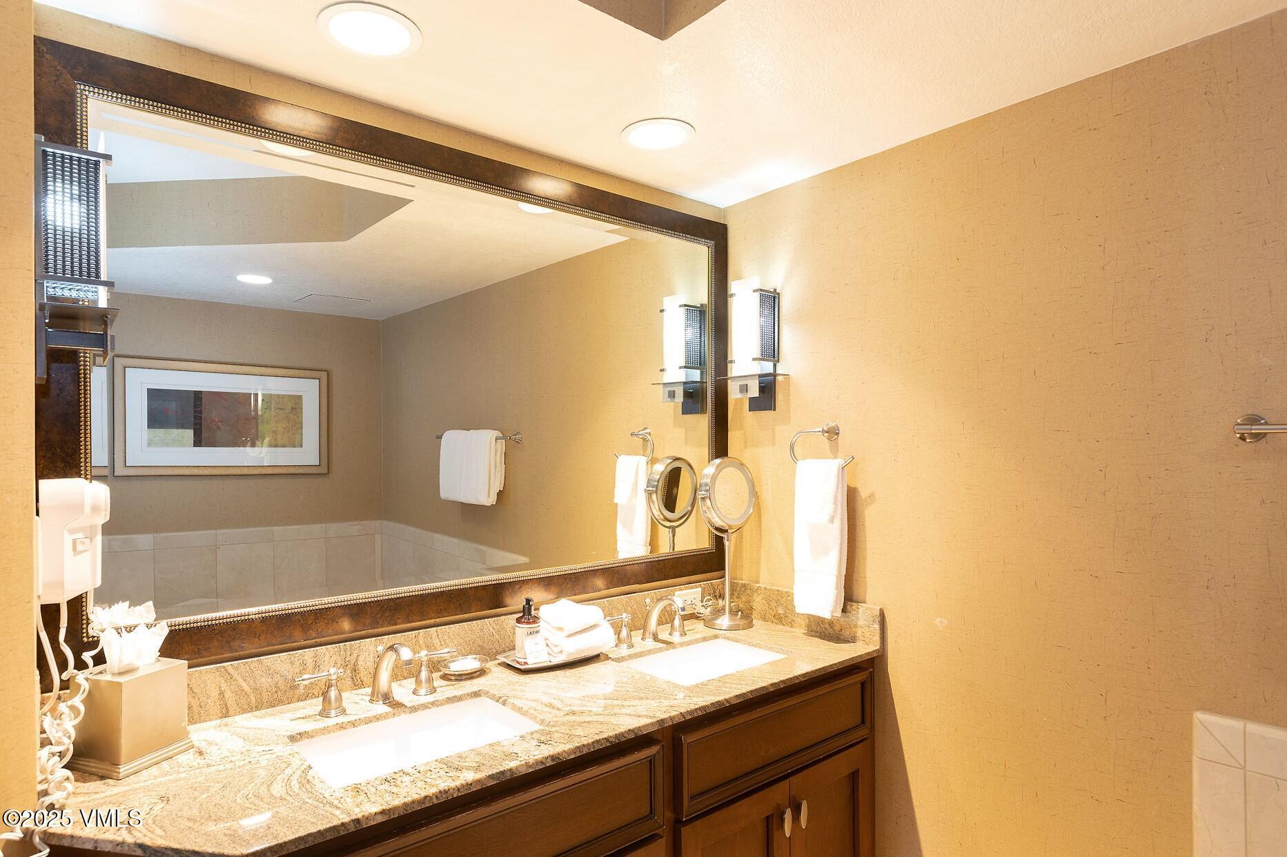 210 Offerson Road, Unit 3027 Beaver Creek, CO 81620 - Photo 18 of 25 0E7A0224-2-NW