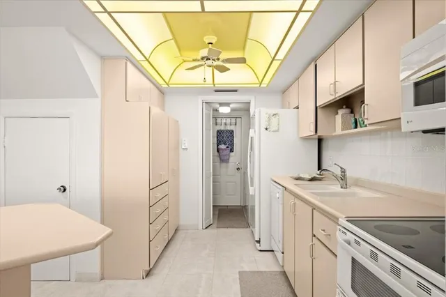 $699,000 | 901 South Atlantic Avenue, Unit PH3, Ormond Beach, FL 32176