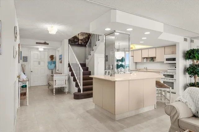 $699,000 | 901 South Atlantic Avenue, Unit PH3, Ormond Beach, FL 32176