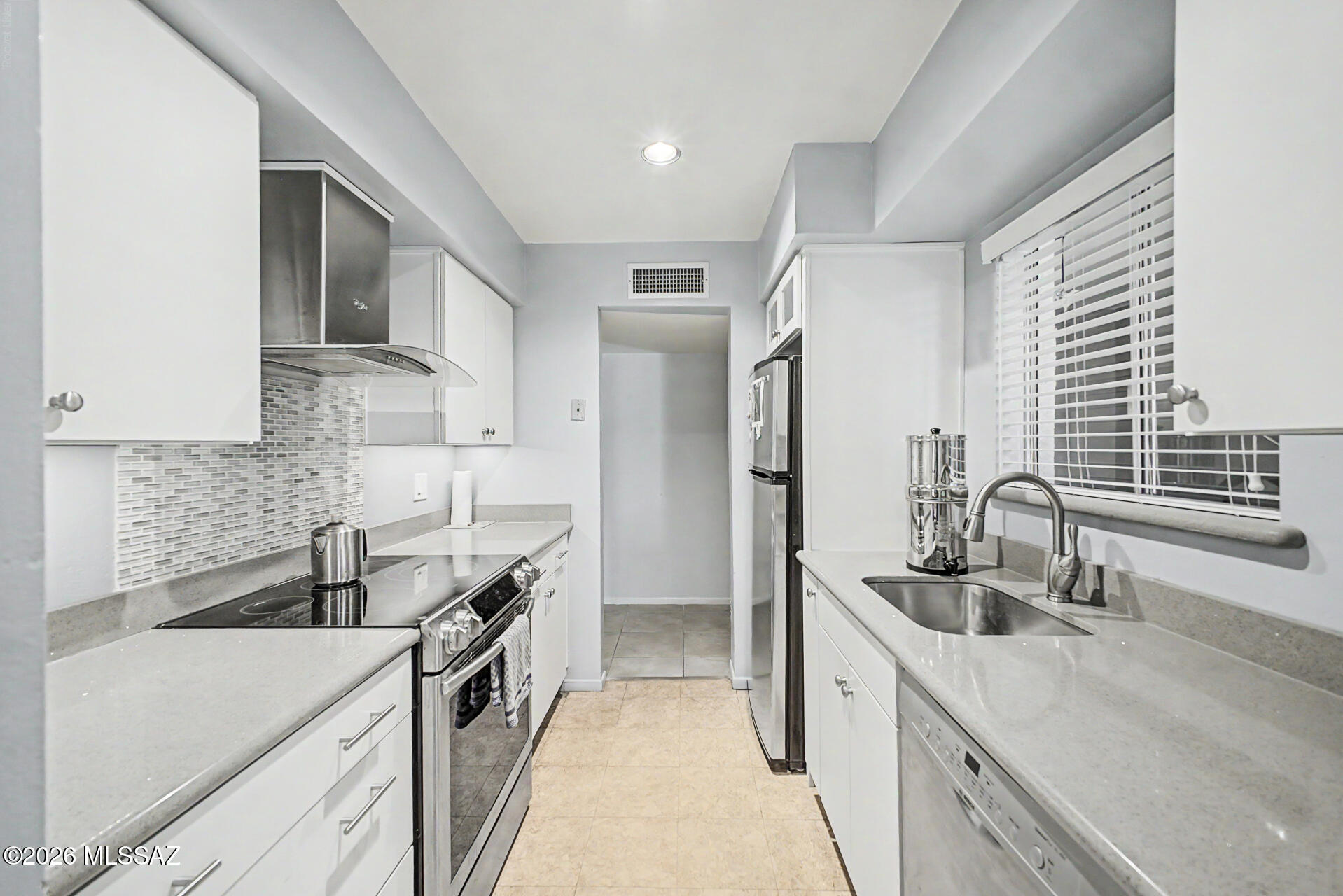 600 East River Road, Unit W Tucson, AZ 85704 - Photo 15 of 33 15-River