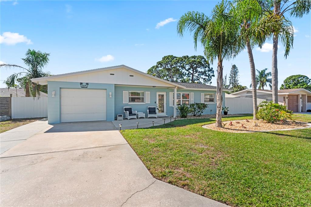 1375 Horizon Road Venice, FL 34293 - Photo 1 of 1 Welcome to 1375 Horizon Road!