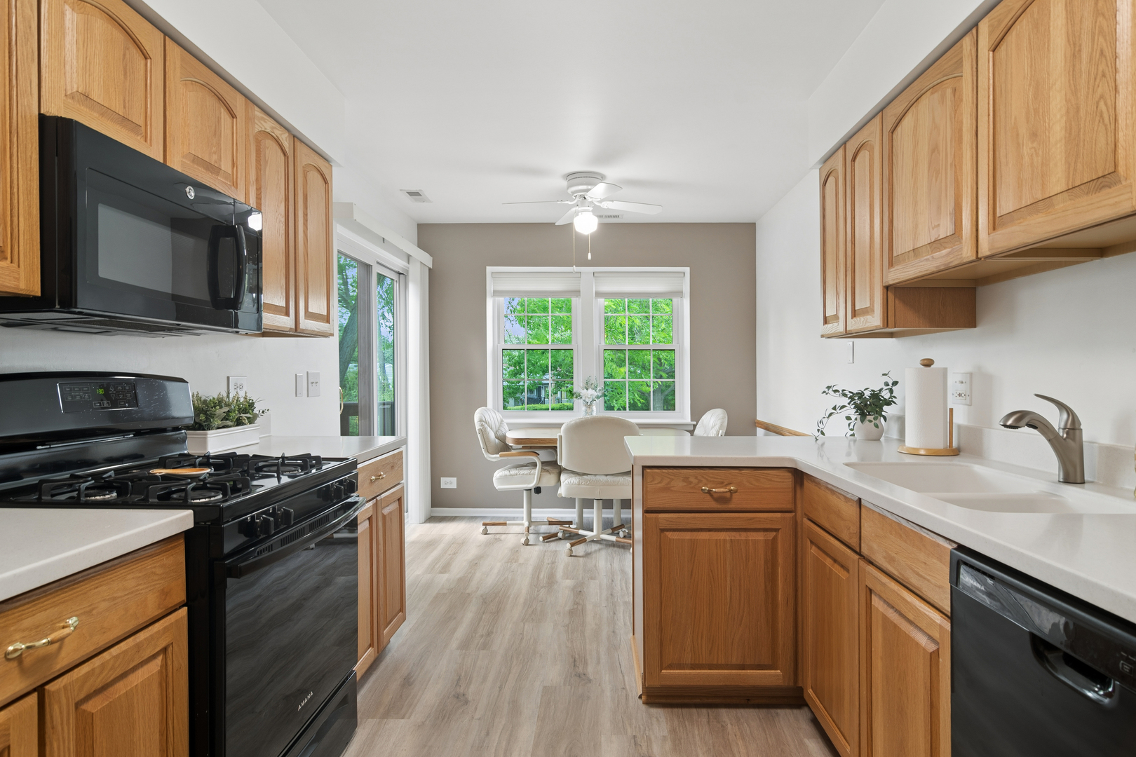 763 White Pine Road, Unit 5A2 Buffalo Grove, IL 60089 - Photo 9 of 20