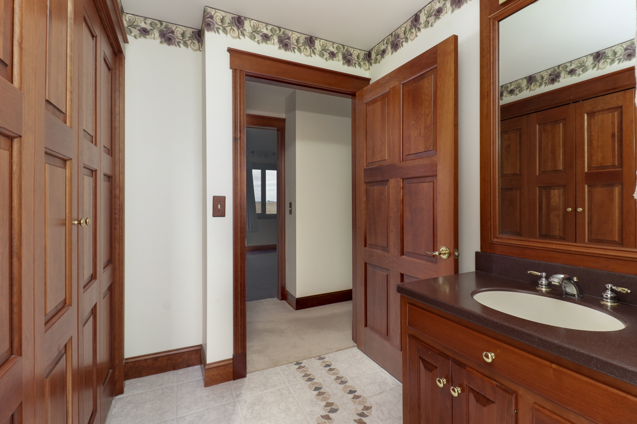 19558 East 2525 North Road Lexington, IL 61753 - Photo 17 of 47 Gallery Image 17