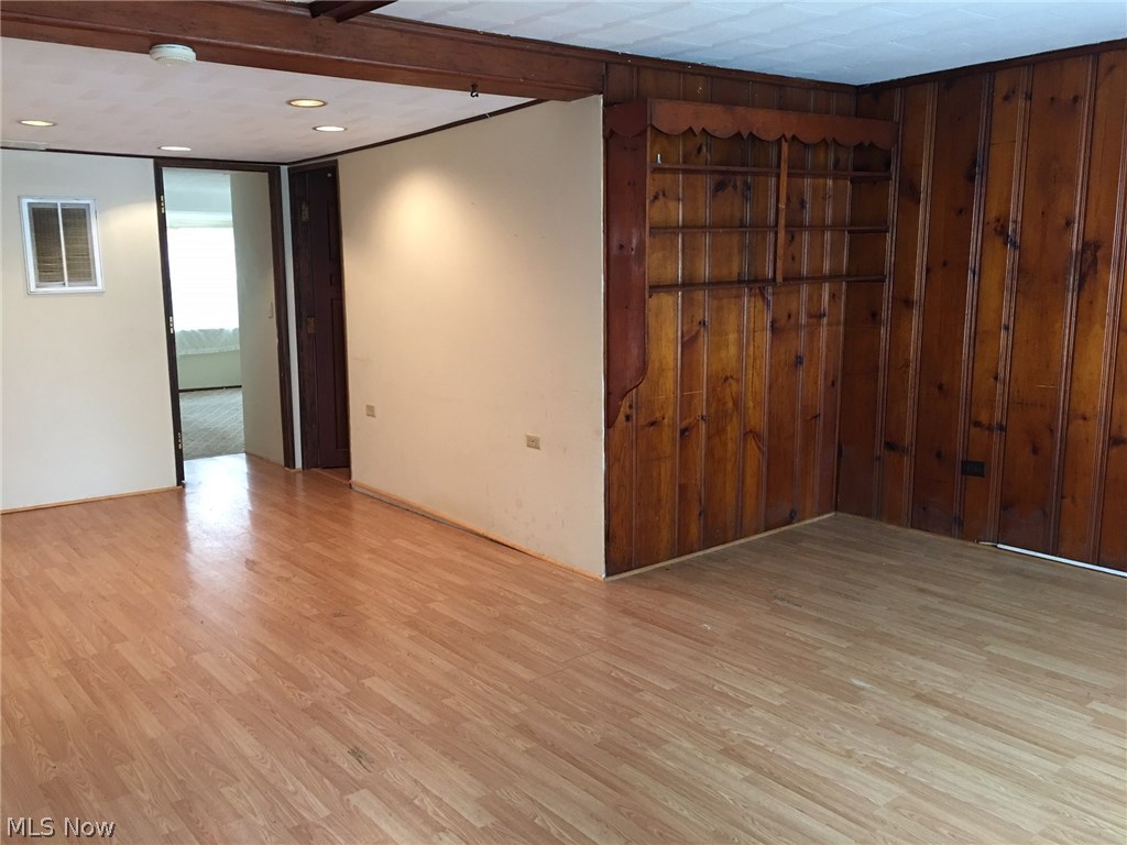 29813 Arthur Road Wickliffe, OH 44092 - Photo 2 of 9 Gallery Image 2