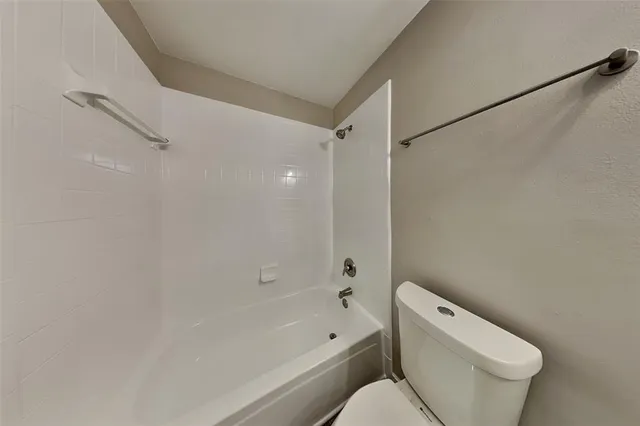 $2,195 | 903 Boxwood Drive, Lewisville, TX 75067