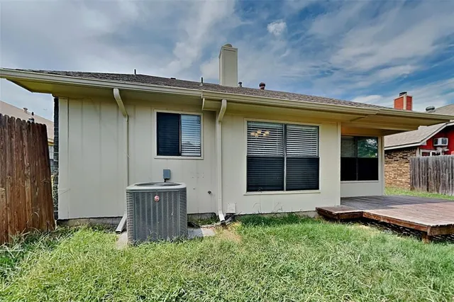 $2,195 | 903 Boxwood Drive, Lewisville, TX 75067