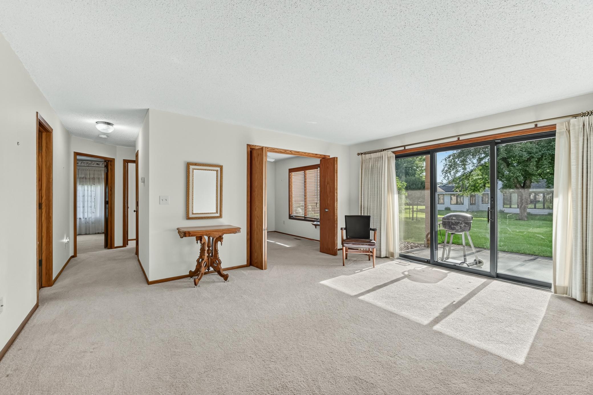 1808 Lakeview Court Southwest, Unit 101 Rochester, MN 55902 - Photo 12 of 24