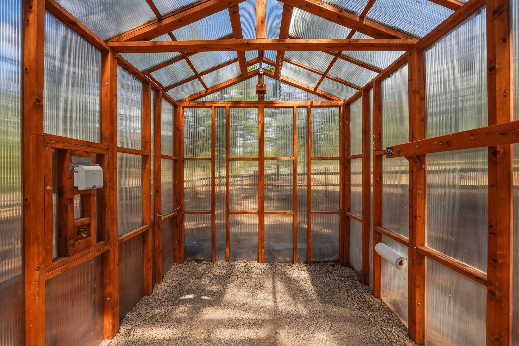 240 Northwest Skyliner Summit Loop Bend, OR 97703 - Photo 43 of 77 GREEN HOUSE