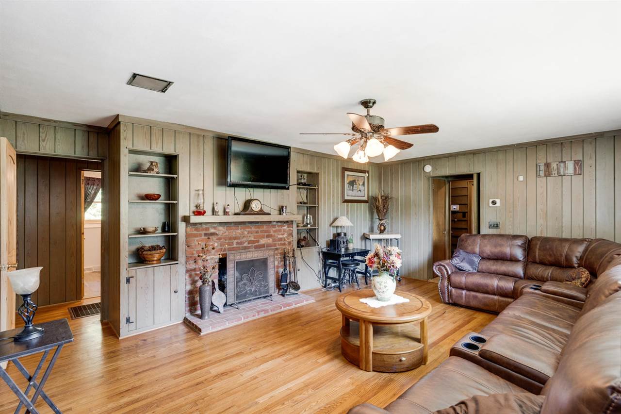 221 Redland Road Landrum, SC 29356 - Photo 15 of 31