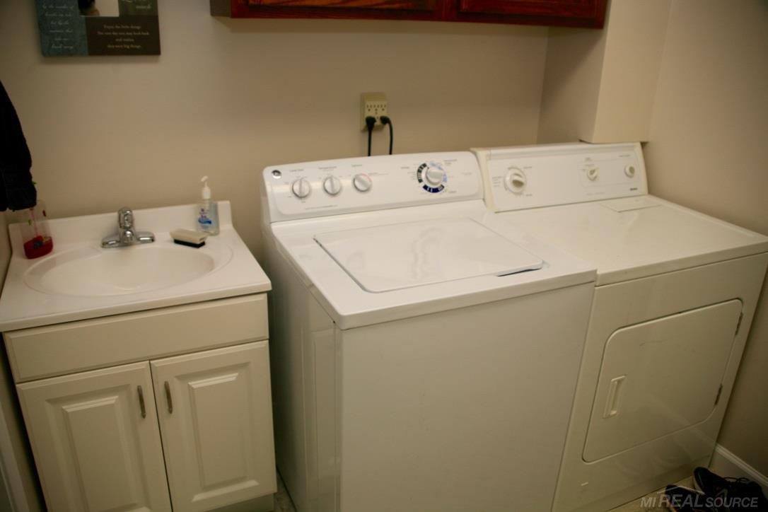 2376 Norton Road Rochester Hills, MI 48307 - Photo 21 of 25