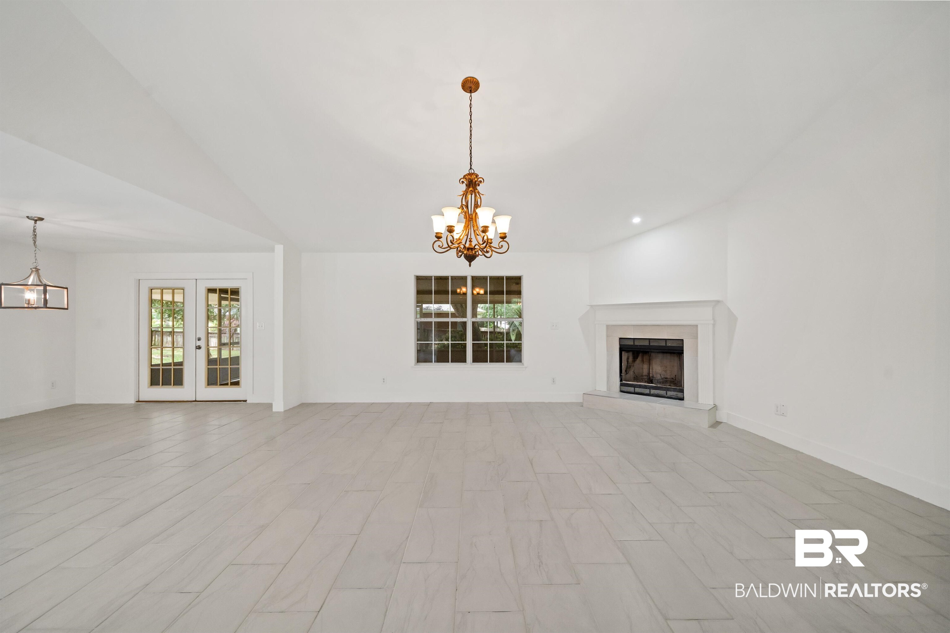 16362 Hamlet Lane Foley, AL 36535 - Photo 8 of 46 Living area