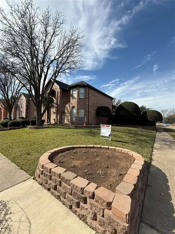 $2,900 | 7517 Centenary Drive, Rowlett, TX 75089