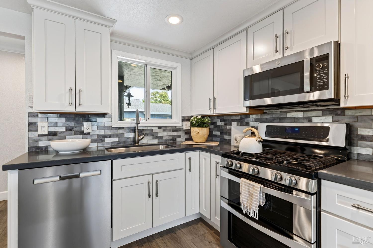 3966 Raleigh Street Napa, CA 94558 - Photo 15 of 54 Gallery Image 15