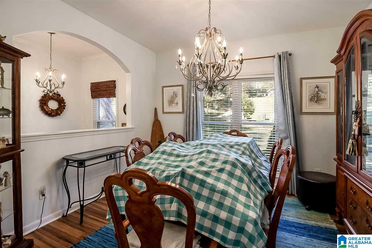 843 Round Hill Road Pelham, AL 35124 - Photo 13 of 37