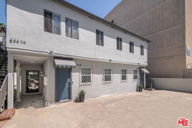 $2,595,000 | 832 Hilldale Avenue, West Hollywood, CA 90069