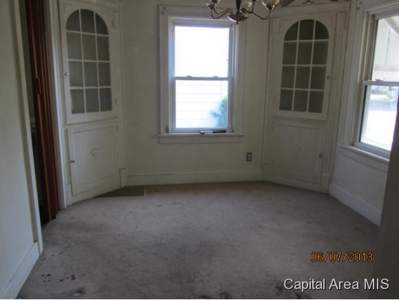 2437 South 5th Street Springfield, IL 62703 - Photo 3 of 7