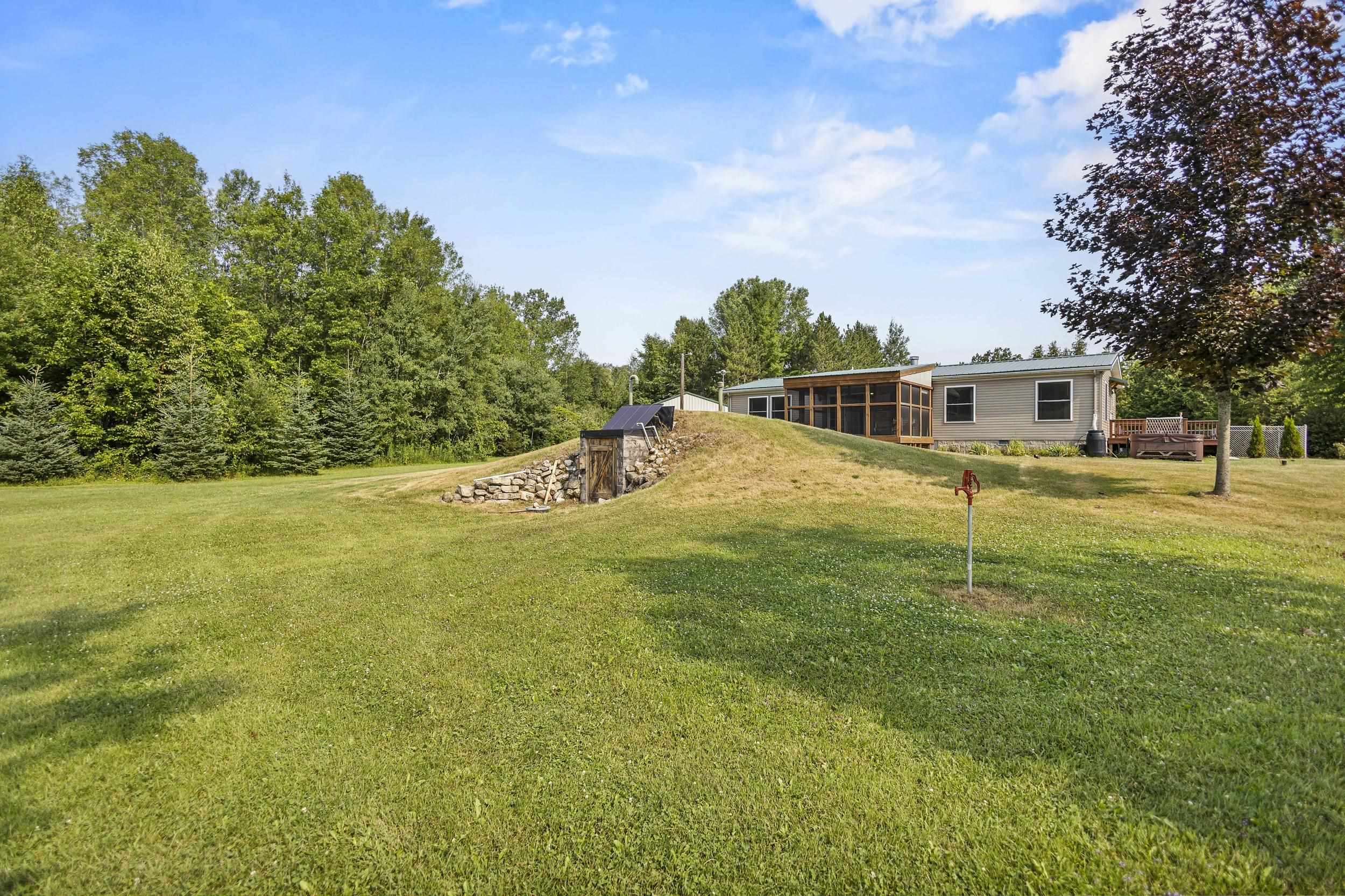 2999 Maple Grove School Road Oconto, WI 54153 - Photo 36 of 62
