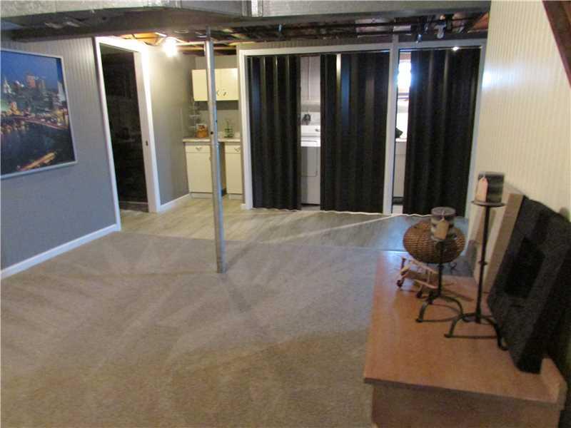 1061 North Whitmore Road North Huntingdon, PA 15642 - Photo 20 of 23 Family Room.
