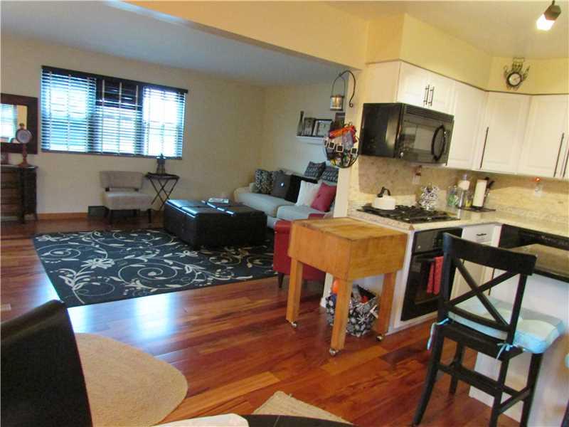 1061 North Whitmore Road North Huntingdon, PA 15642 - Photo 3 of 23 Living Room.