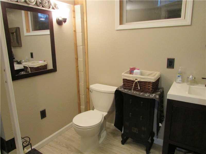 1061 North Whitmore Road North Huntingdon, PA 15642 - Photo 23 of 23 Full Bath.