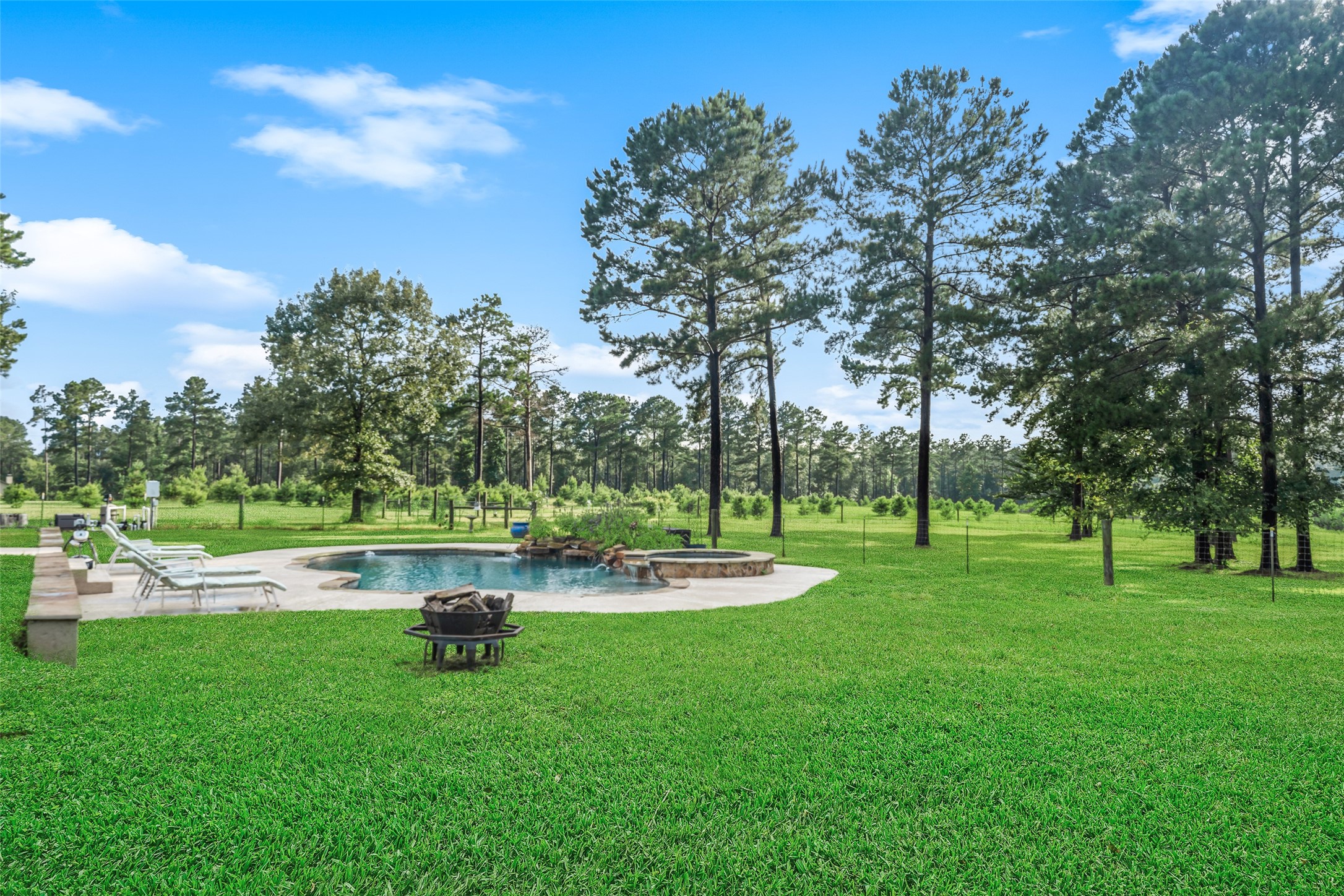 5345 Deep Forest Trail Navasota, TX 77868 - Photo 37 of 46