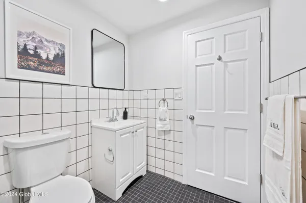 $575,000 | 5 Wawayanda Place, Middletown, NY 10940