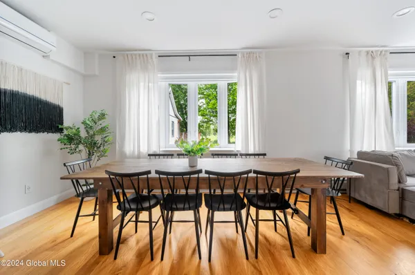 $575,000 | 5 Wawayanda Place, Middletown, NY 10940