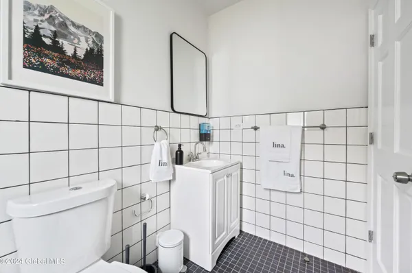 $575,000 | 5 Wawayanda Place, Middletown, NY 10940