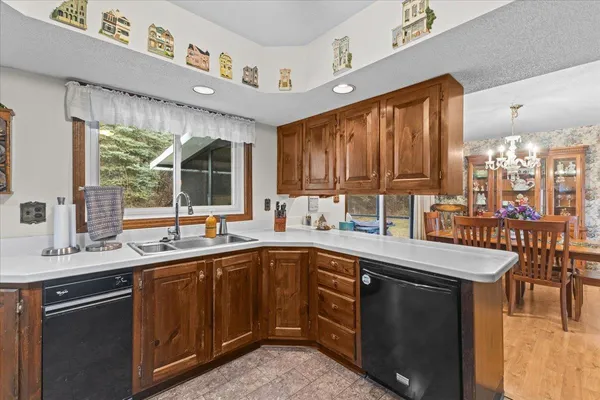 $579,900 | 445 South Main Street, St. Albans Town, VT 05478