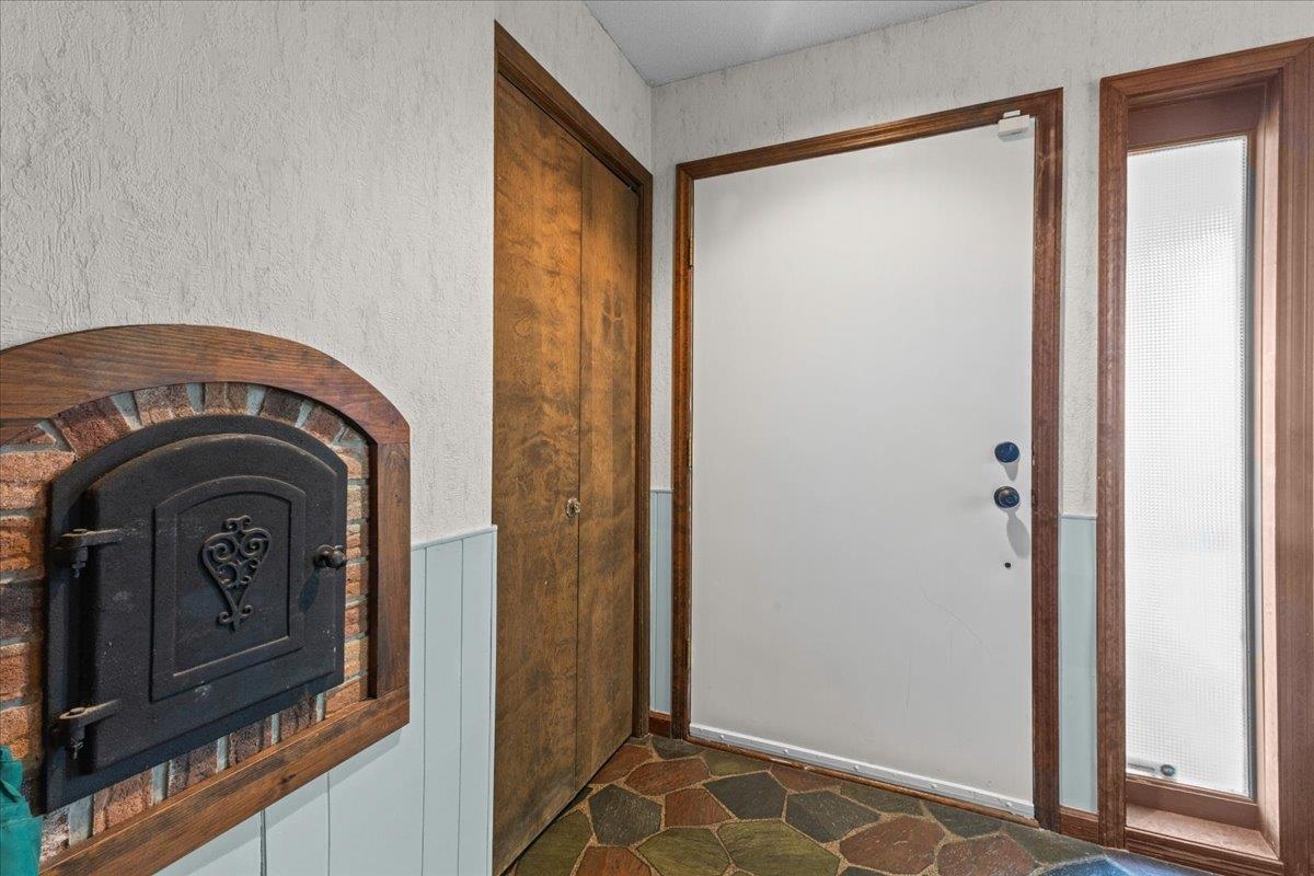 445 South Main Street St. Albans Town, VT 05478 - Photo 3 of 60