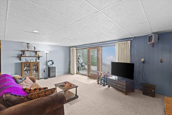 $579,900 | 445 South Main Street, St. Albans Town, VT 05478