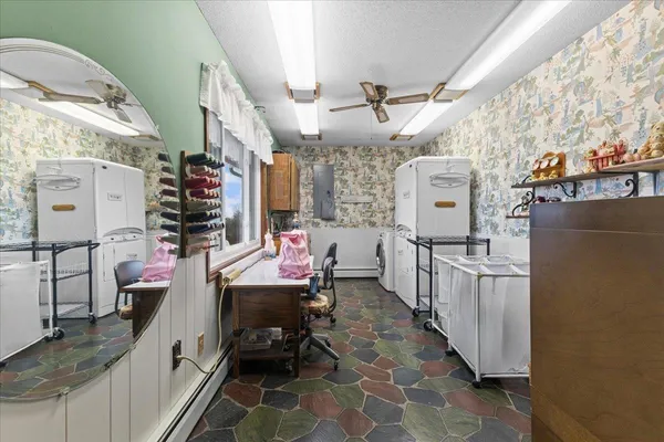 $579,900 | 445 South Main Street, St. Albans Town, VT 05478