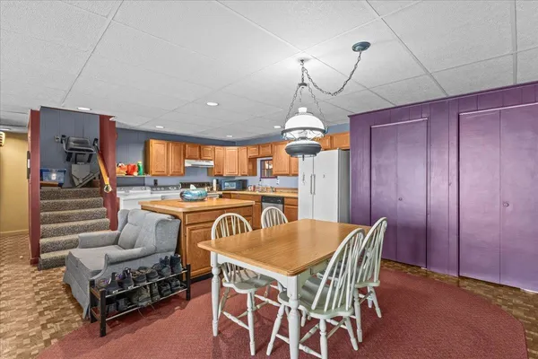 $579,900 | 445 South Main Street, St. Albans Town, VT 05478