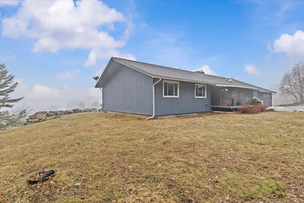$579,900 | 445 South Main Street, St. Albans Town, VT 05478