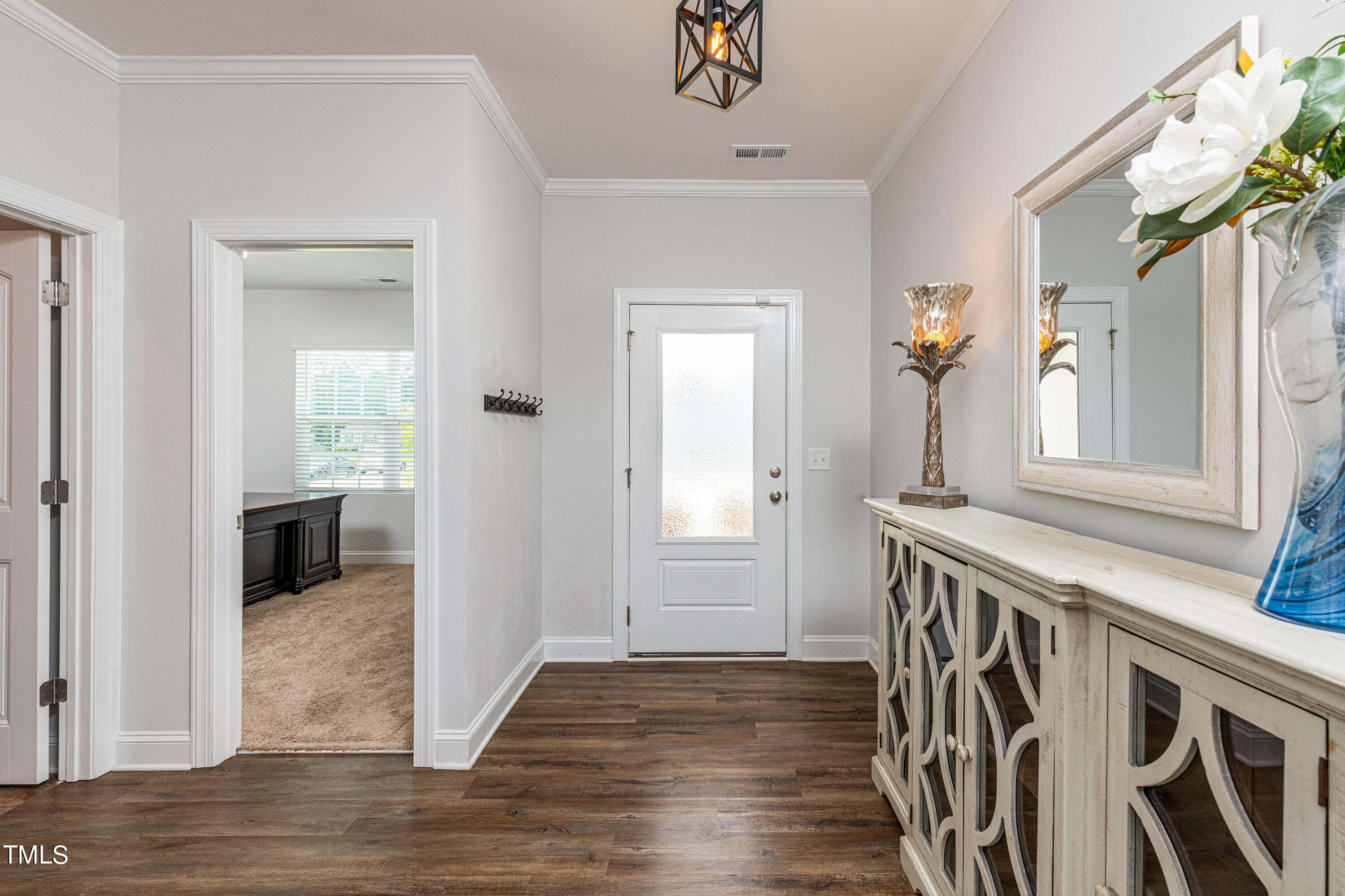 7400 Cornett Way Raleigh, NC 27604 - Photo 5 of 36 005_Foyer