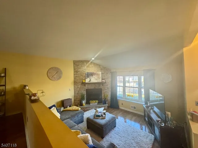 $3,350 | 174 Carson Court, Somerset, NJ 08873