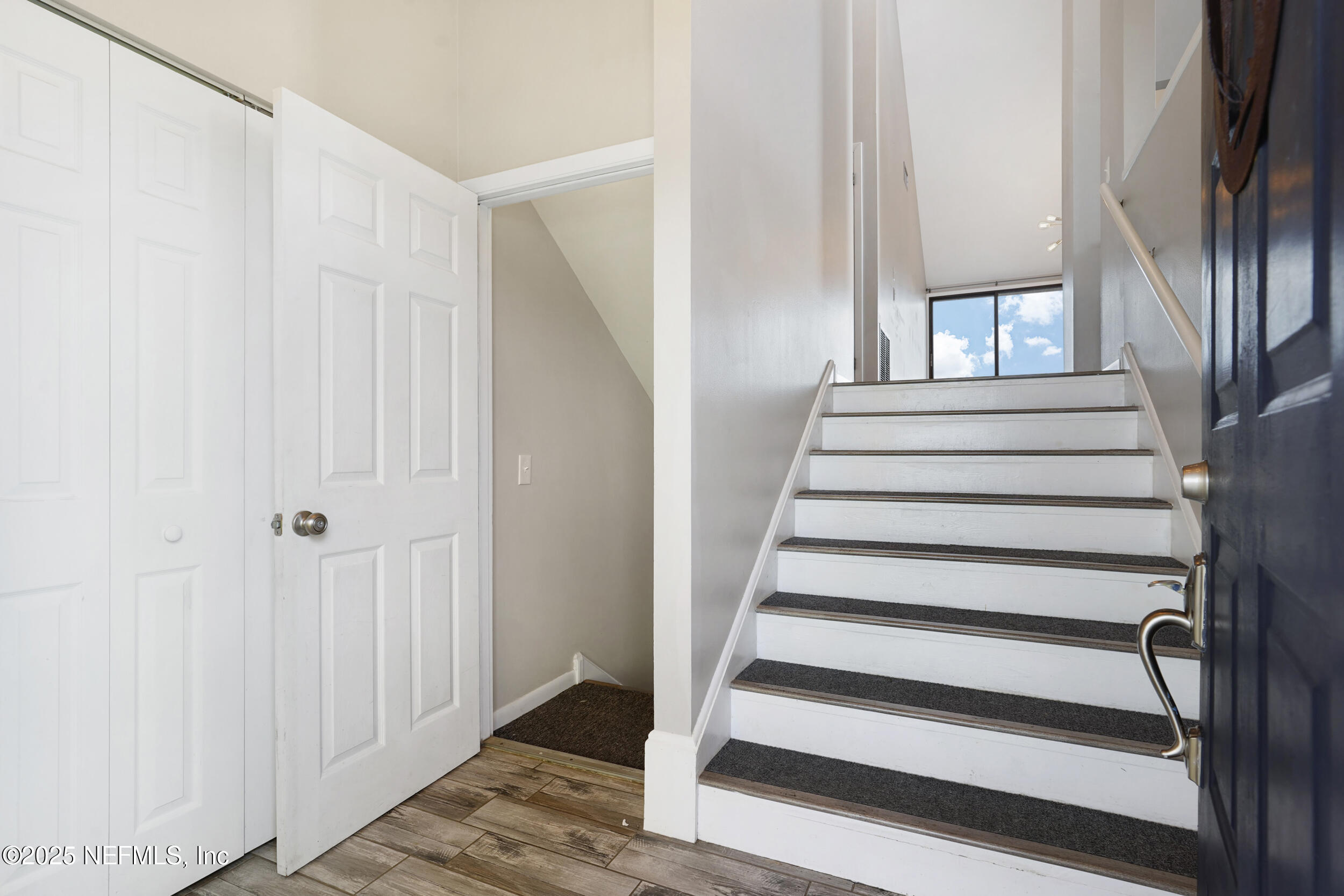 17 Clinton Court South Palm Coast, FL 32137 - Photo 5 of 44 a view of entryway