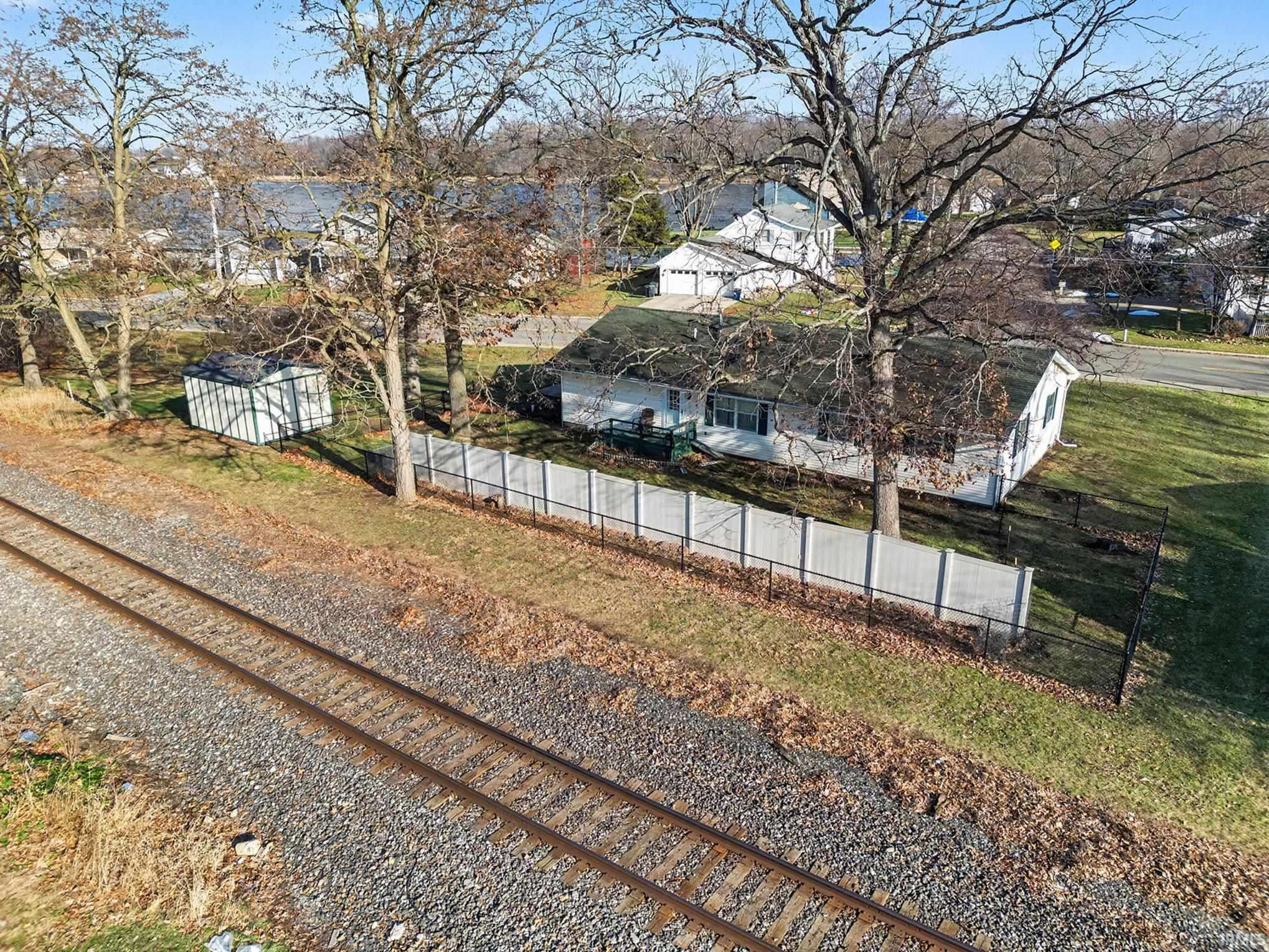 1817 Sunset Drive Warsaw, IN 46580 - Photo 14 of 18