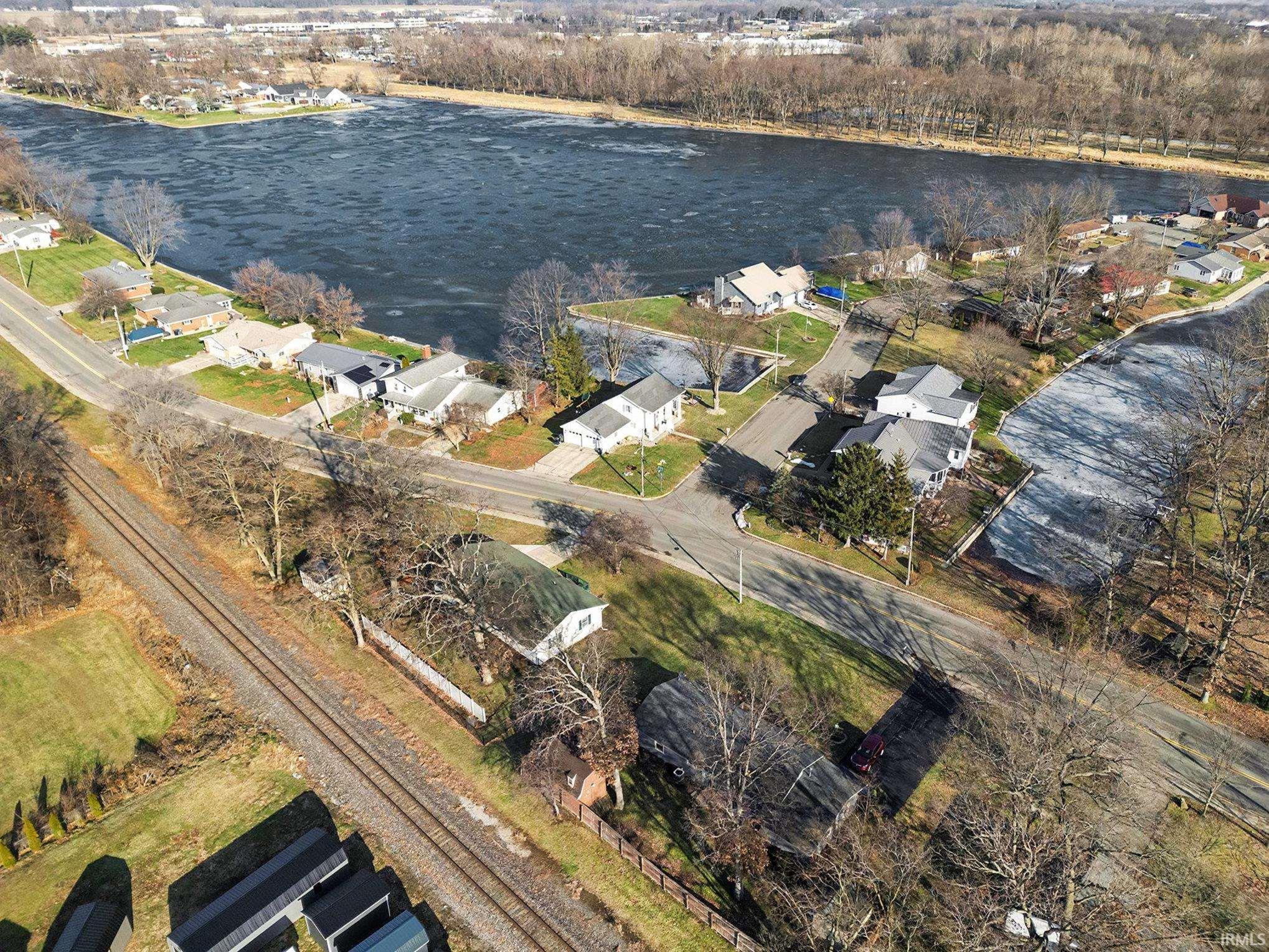 1817 Sunset Drive Warsaw, IN 46580 - Photo 16 of 18