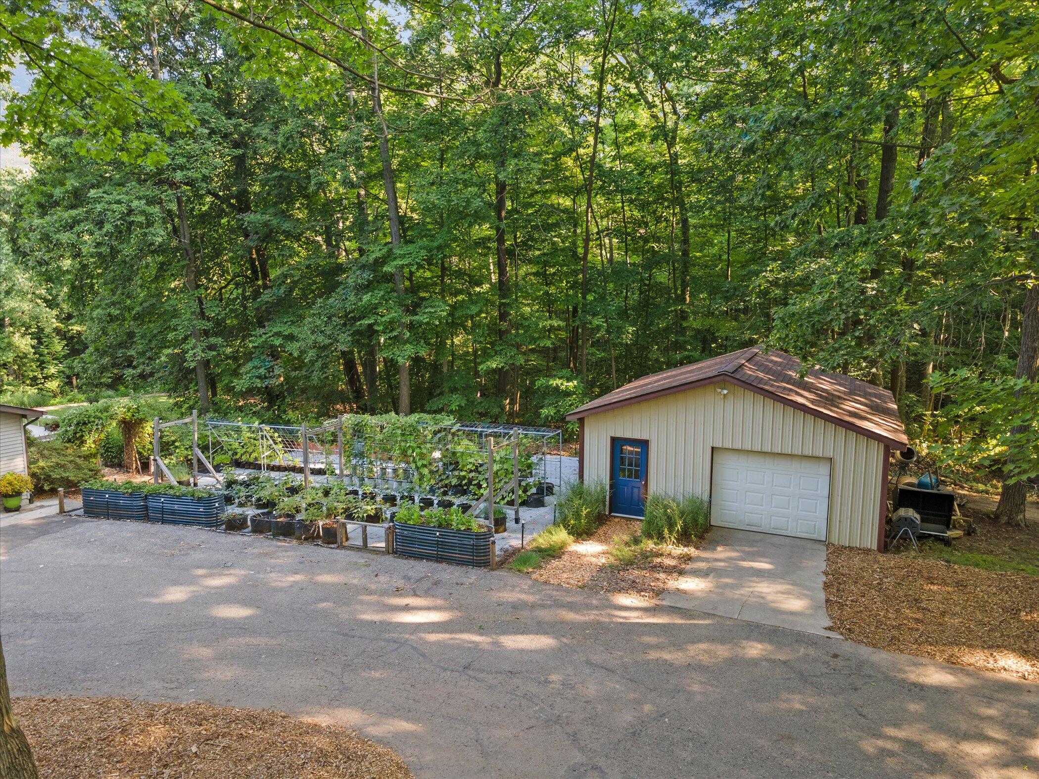12045 Jenks Street Northeast Belding, MI 48809 - Photo 50 of 61 49-12045-Jenks-St-NE-Belding-MI-48809-Wi