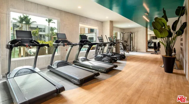 $3,889 | 10375 West Washington Boulevard, Unit 409, Culver City, CA 90232