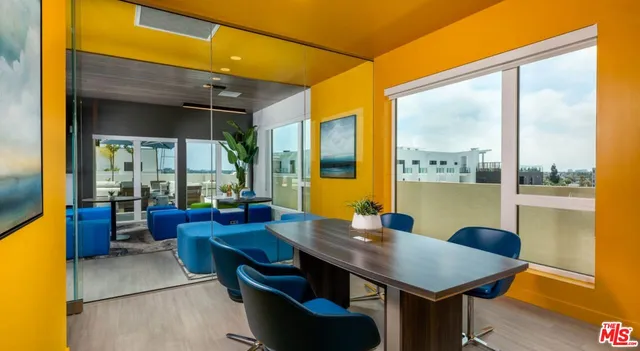 $3,889 | 10375 West Washington Boulevard, Unit 409, Culver City, CA 90232