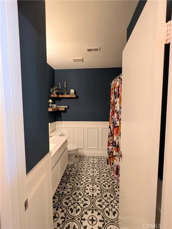 $3,150 | 26857 Claudette Street, Unit 134, Canyon Country, CA 91351