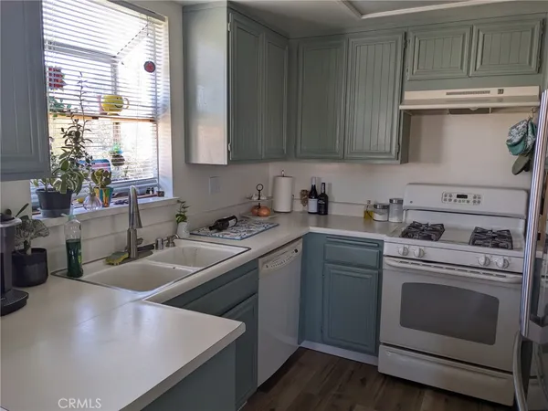 $3,150 | 26857 Claudette Street, Unit 134, Canyon Country, CA 91351