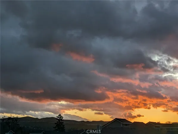 $3,150 | 26857 Claudette Street, Unit 134, Canyon Country, CA 91351