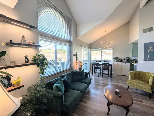 $3,150 | 26857 Claudette Street, Unit 134, Canyon Country, CA 91351